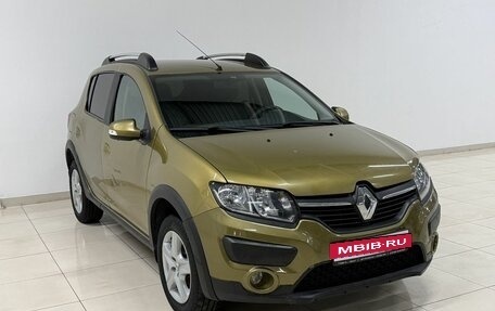 Renault Sandero II рестайлинг, 2015 год, 800 000 рублей, 3 фотография