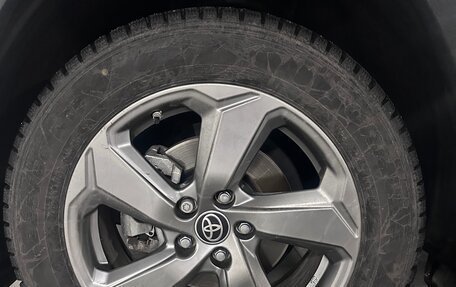 Toyota RAV4, 2022 год, 3 800 000 рублей, 4 фотография