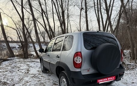 Chevrolet Niva I рестайлинг, 2018 год, 890 000 рублей, 7 фотография