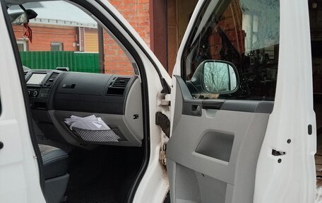 Volkswagen Caravelle T5, 2013 год, 1 720 000 рублей, 6 фотография