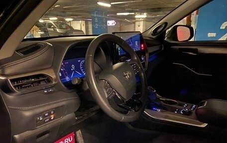 Toyota Highlander, 2024 год, 5 300 000 рублей, 5 фотография