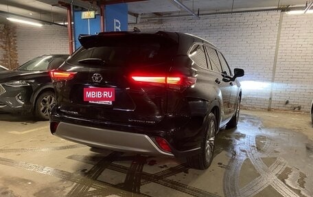 Toyota Highlander, 2024 год, 5 300 000 рублей, 4 фотография