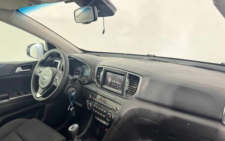 KIA Sportage IV рестайлинг, 2018 год, 1 890 000 рублей, 16 фотография