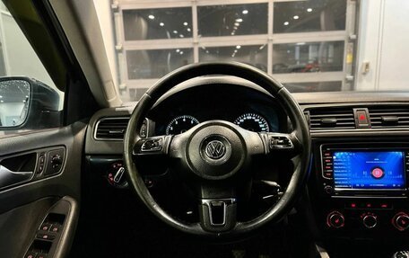 Volkswagen Jetta VI, 2011 год, 1 030 000 рублей, 10 фотография