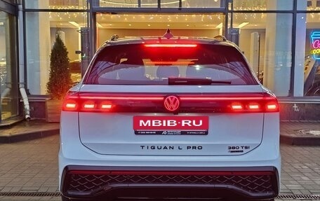 Volkswagen Tiguan, 2025 год, 4 950 000 рублей, 6 фотография