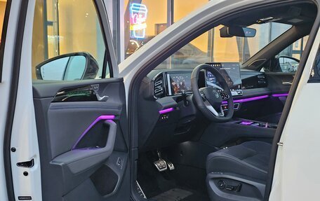 Volkswagen Tiguan, 2025 год, 4 950 000 рублей, 12 фотография