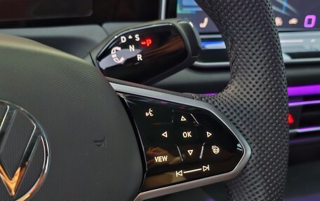 Volkswagen Tiguan, 2025 год, 4 950 000 рублей, 24 фотография