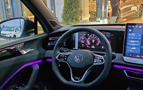 Volkswagen Tiguan, 2025 год, 4 950 000 рублей, 35 фотография