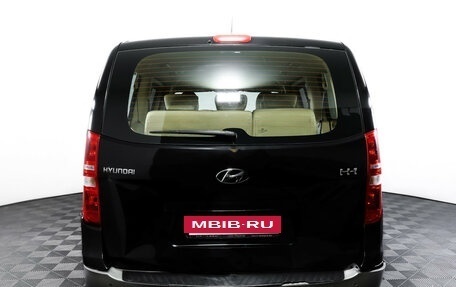 Hyundai H-1 II рестайлинг, 2018 год, 2 099 000 рублей, 6 фотография