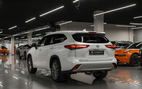 Toyota Highlander, 2025 год, 6 200 000 рублей, 4 фотография