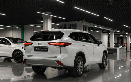 Toyota Highlander, 2025 год, 6 200 000 рублей, 3 фотография