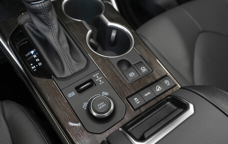 Toyota Highlander, 2025 год, 6 200 000 рублей, 24 фотография