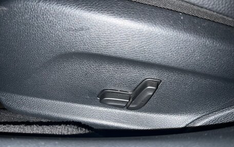 Mercedes-Benz C-Класс, 2017 год, 2 400 000 рублей, 30 фотография