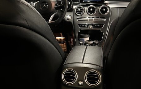 Mercedes-Benz C-Класс, 2017 год, 2 400 000 рублей, 22 фотография