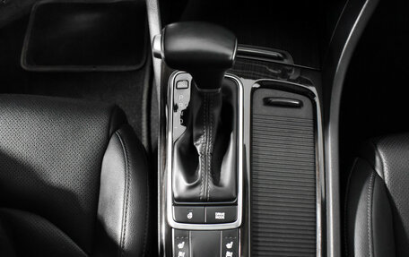 KIA K5 II, 2017 год, 1 640 000 рублей, 10 фотография