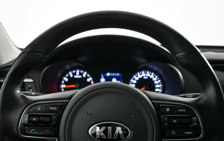 KIA K5 II, 2017 год, 1 640 000 рублей, 20 фотография