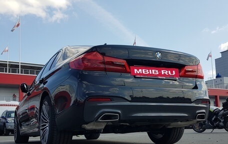 BMW 5 серия, 2018 год, 2 990 000 рублей, 2 фотография