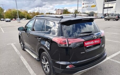 Toyota RAV4, 2017 год, 2 150 000 рублей, 5 фотография