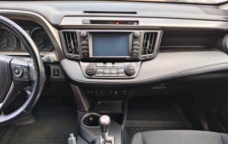 Toyota RAV4, 2017 год, 2 150 000 рублей, 9 фотография