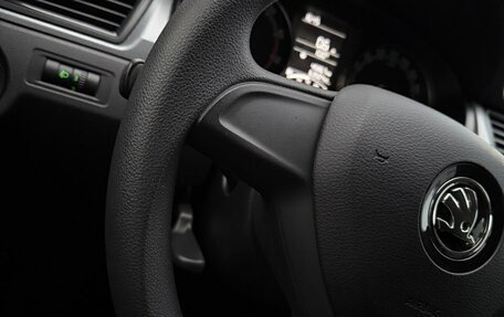 Skoda Rapid I, 2018 год, 1 390 000 рублей, 19 фотография