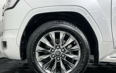Toyota Land Cruiser, 2021 год, 8 900 000 рублей, 31 фотография