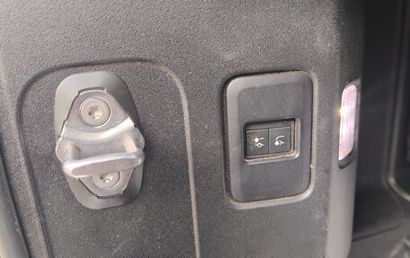 Land Rover Defender II, 2021 год, 6 100 000 рублей, 13 фотография