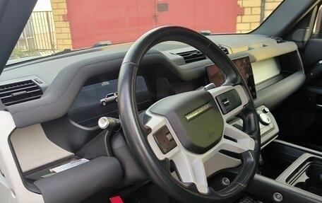 Land Rover Defender II, 2021 год, 6 100 000 рублей, 17 фотография