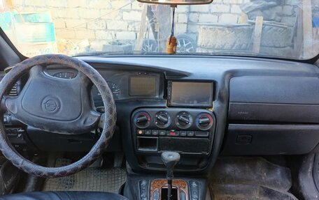 Opel Omega B, 1995 год, 200 000 рублей, 6 фотография