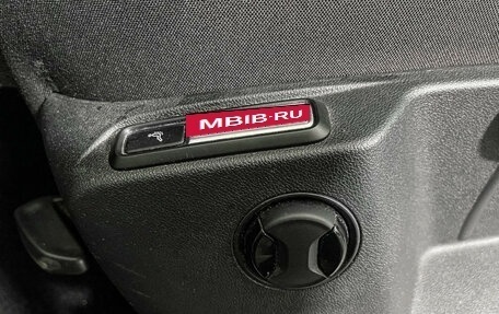 Volkswagen Tiguan II, 2018 год, 3 224 000 рублей, 14 фотография