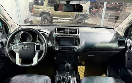 Toyota Land Cruiser Prado 150 рестайлинг 2, 2015 год, 2 699 000 рублей, 9 фотография