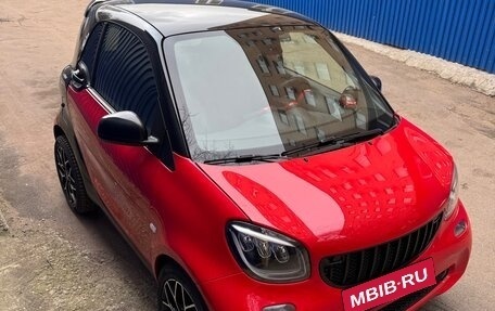 Smart Fortwo III, 2016 год, 1 390 000 рублей, 2 фотография