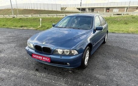 BMW 5 серия, 2003 год, 850 000 рублей, 1 фотография