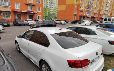 Volkswagen Jetta VI, 2014 год, 900 000 рублей, 14 фотография