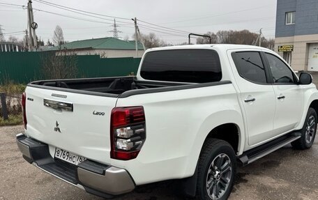 Mitsubishi L200 IV рестайлинг, 2019 год, 3 250 000 рублей, 3 фотография