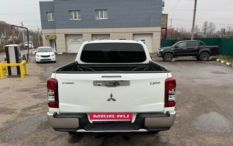 Mitsubishi L200 IV рестайлинг, 2019 год, 3 250 000 рублей, 6 фотография