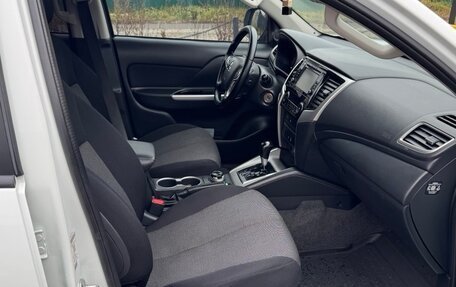 Mitsubishi L200 IV рестайлинг, 2019 год, 3 250 000 рублей, 19 фотография