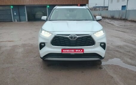 Toyota Highlander, 2025 год, 5 700 000 рублей, 3 фотография
