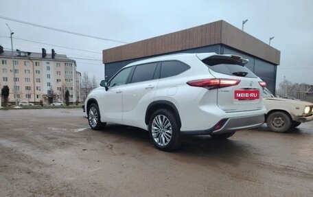 Toyota Highlander, 2025 год, 5 700 000 рублей, 4 фотография