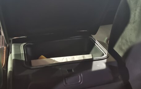 Nissan Patrol, 2012 год, 2 000 000 рублей, 22 фотография