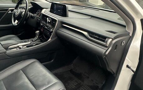 Lexus RX IV рестайлинг, 2021 год, 5 950 000 рублей, 13 фотография