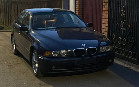 BMW 5 серия, 2003 год, 550 000 рублей, 1 фотография