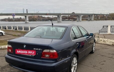 BMW 5 серия, 2003 год, 550 000 рублей, 6 фотография