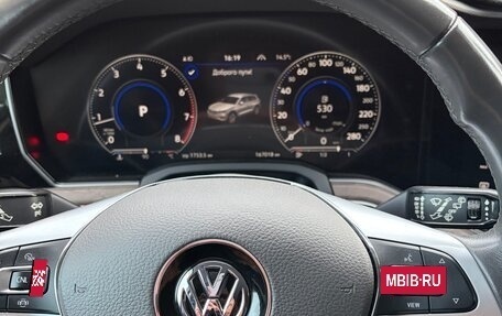 Volkswagen Touareg III, 2019 год, 4 500 000 рублей, 7 фотография