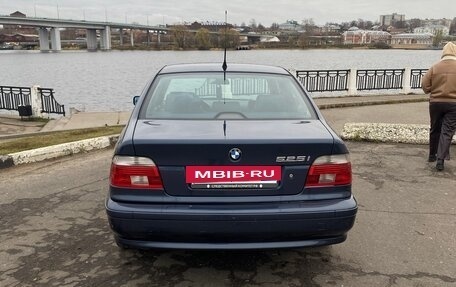 BMW 5 серия, 2003 год, 550 000 рублей, 5 фотография