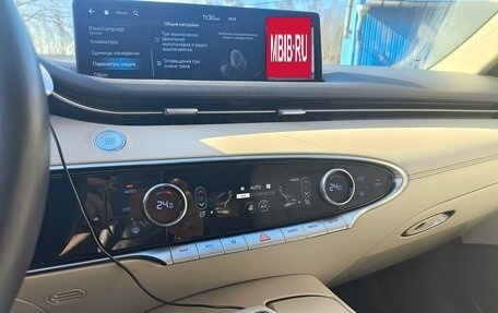 Genesis GV70, 2021 год, 4 790 000 рублей, 2 фотография