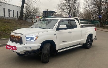 Toyota Tundra II, 2010 год, 2 900 000 рублей, 3 фотография