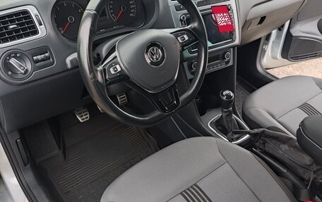 Volkswagen Polo VI (EU Market), 2016 год, 1 180 000 рублей, 7 фотография