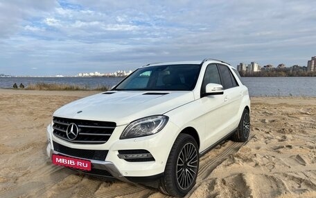 Mercedes-Benz M-Класс, 2012 год, 2 520 000 рублей, 2 фотография