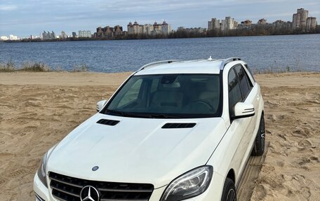 Mercedes-Benz M-Класс, 2012 год, 2 520 000 рублей, 25 фотография