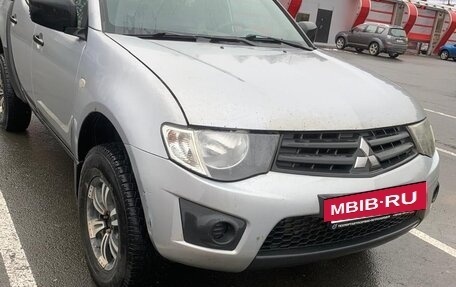Mitsubishi L200 IV рестайлинг, 2012 год, 790 000 рублей, 2 фотография